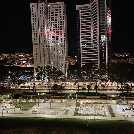 Vistas Rascacielos Infinito Ciudad Málaga Esterno foto